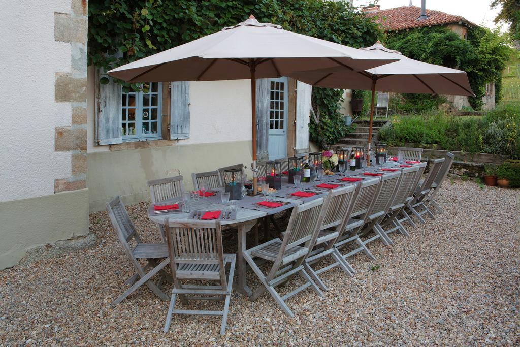 Bed and Breakfast Abbaye Du Palais Thauron Esterno foto