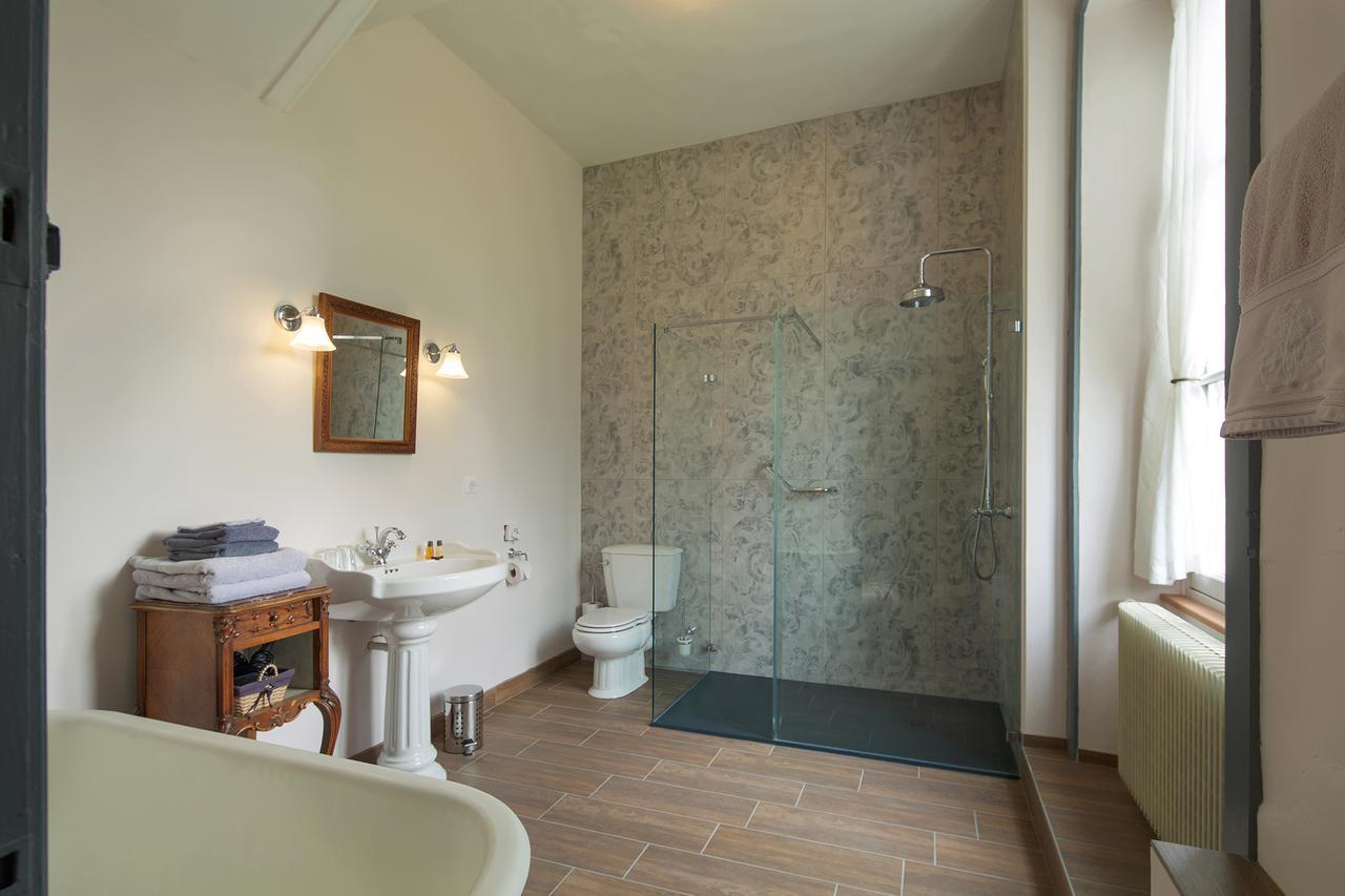 Bed and Breakfast Abbaye Du Palais Thauron Esterno foto
