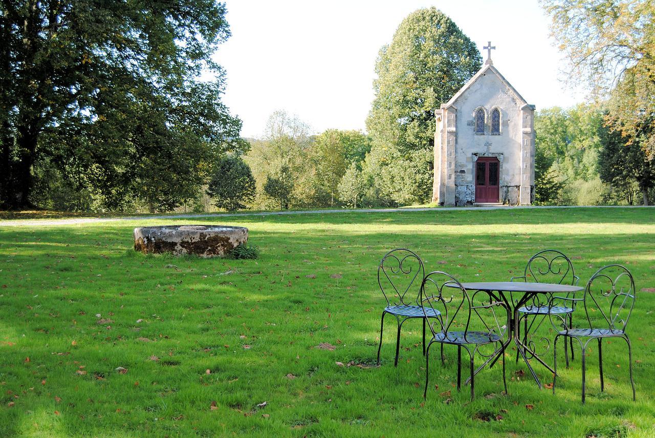 Bed and Breakfast Abbaye Du Palais Thauron Esterno foto
