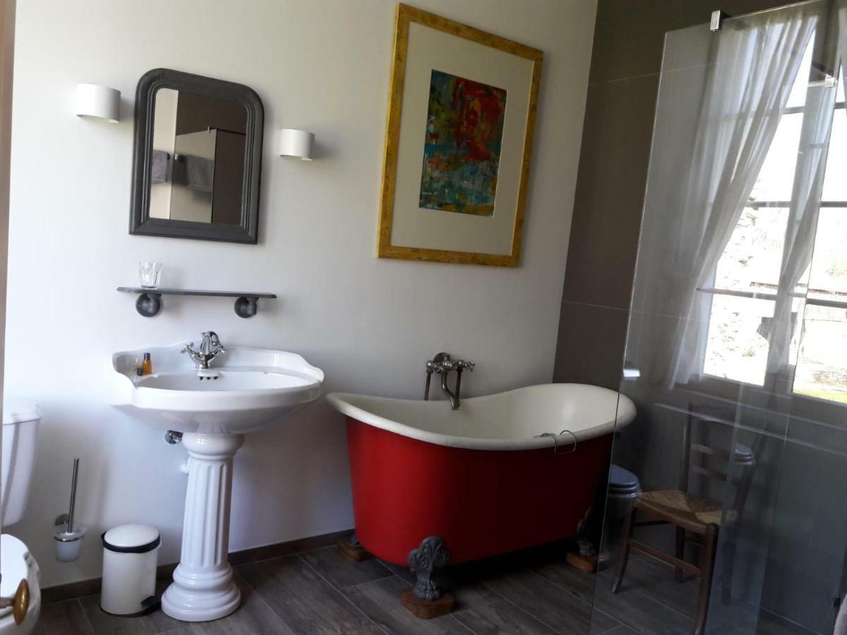 Bed and Breakfast Abbaye Du Palais Thauron Esterno foto