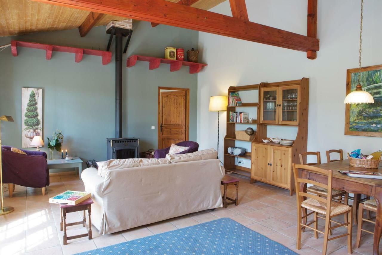 Bed and Breakfast Abbaye Du Palais Thauron Esterno foto